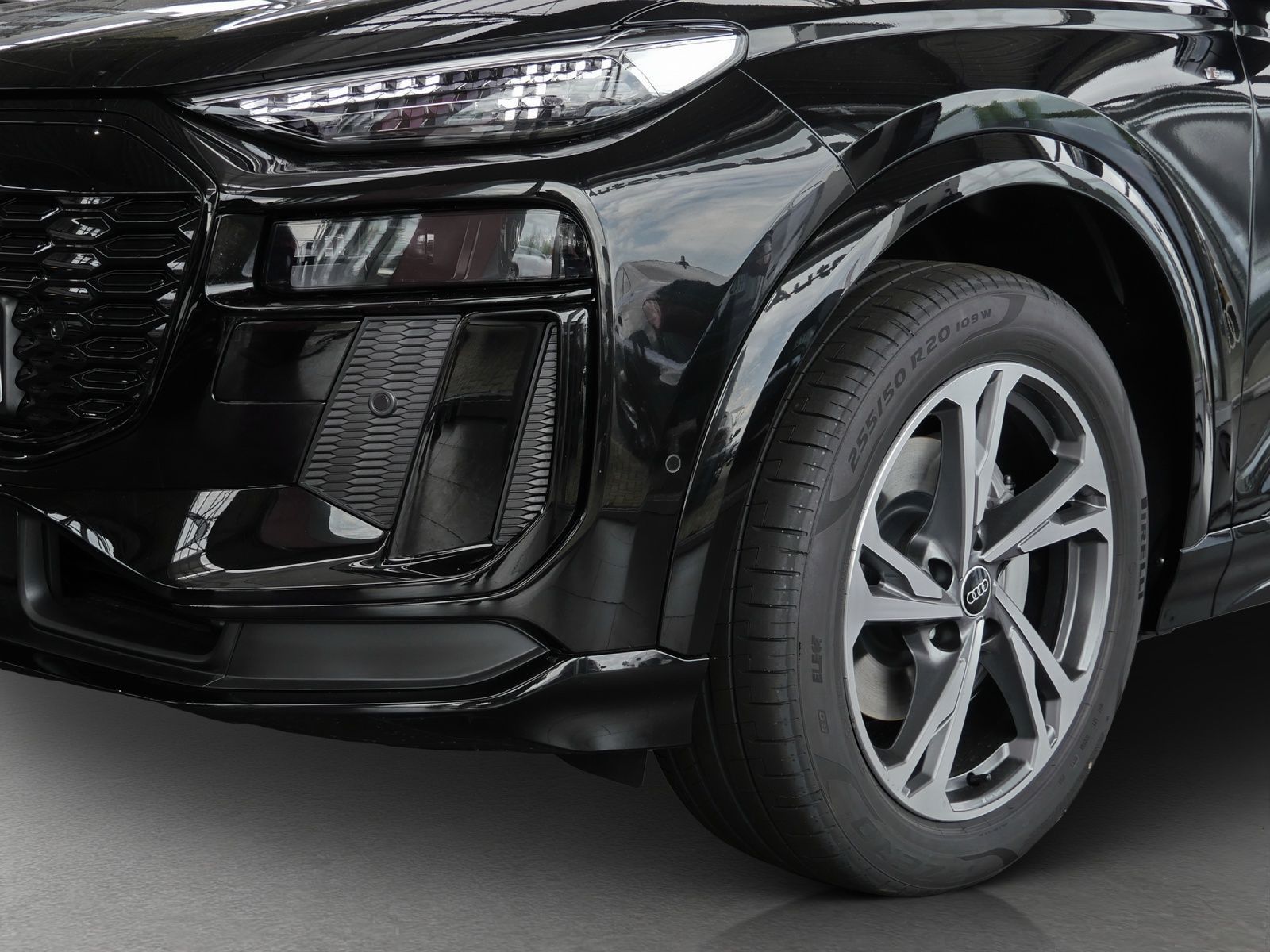 Audi Q6 e-tron - Bild 14