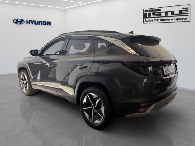 Fahrzeugabbildung Hyundai Tucson Trend 2WD Navi Digitales Cockpit LED ACC