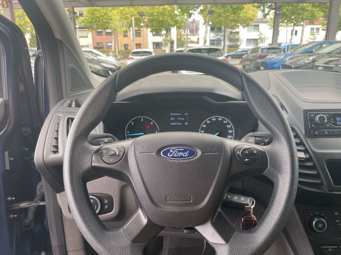 Fahrzeugabbildung Ford Transit Connect Kasten Trend L1 1.5 EB AHK Dacht