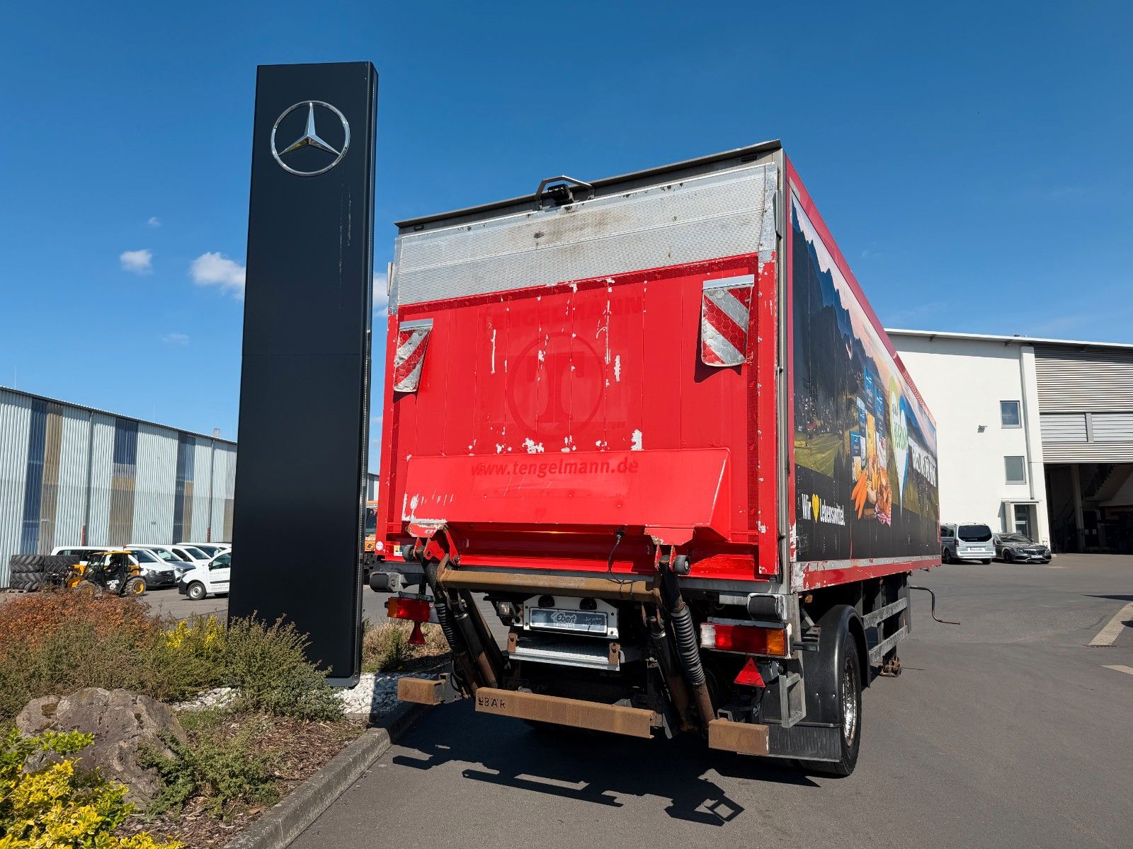 Fahrzeugabbildung Schmitz Cargobull SKO10 Carrier Maxima 1300 LBW Bär 2000kg gelenkt