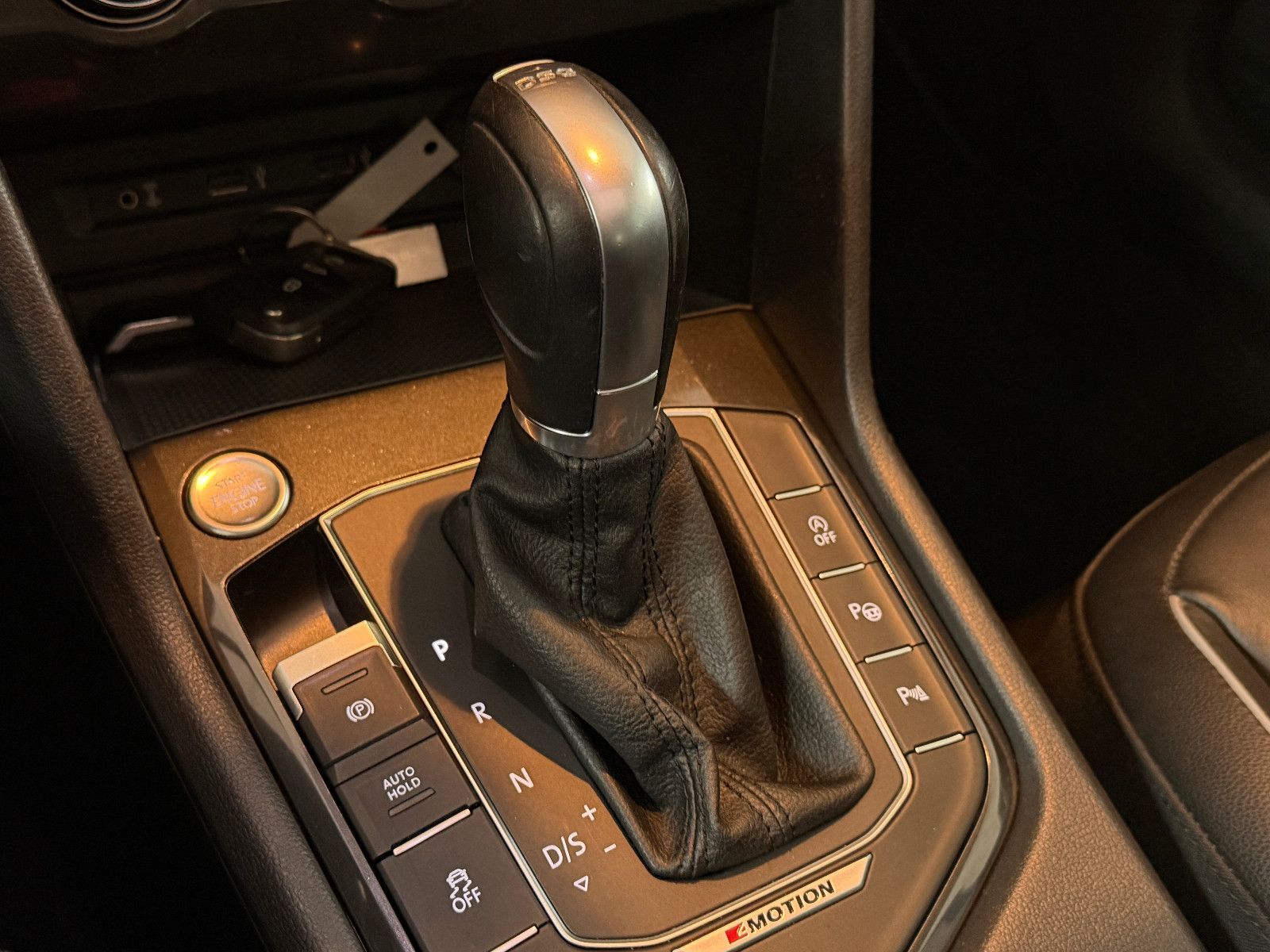 Fahrzeugabbildung Volkswagen Tiguan Highline /VIRTUAL/PANO/MEMORY/HUD/KAMERA