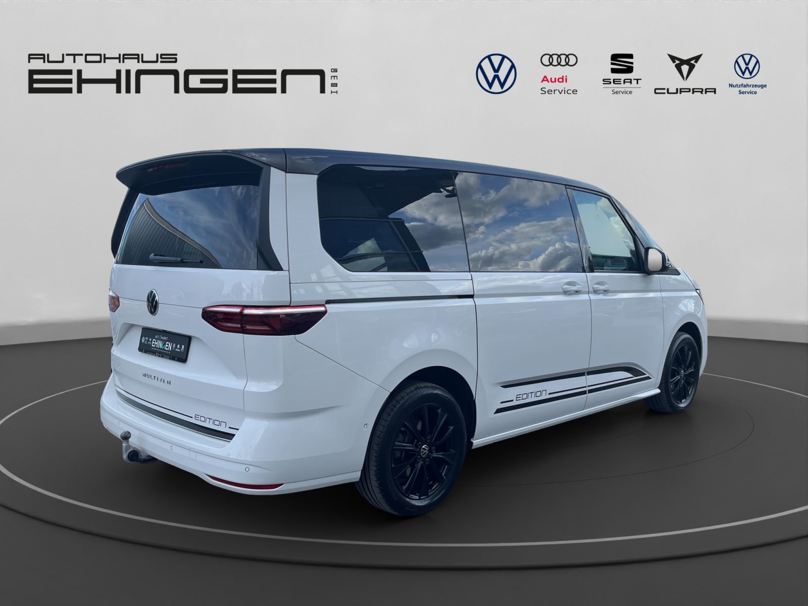 Volkswagen T7 Multivan Edition Lang AHK Pano Matrix ACC Nav foto 5