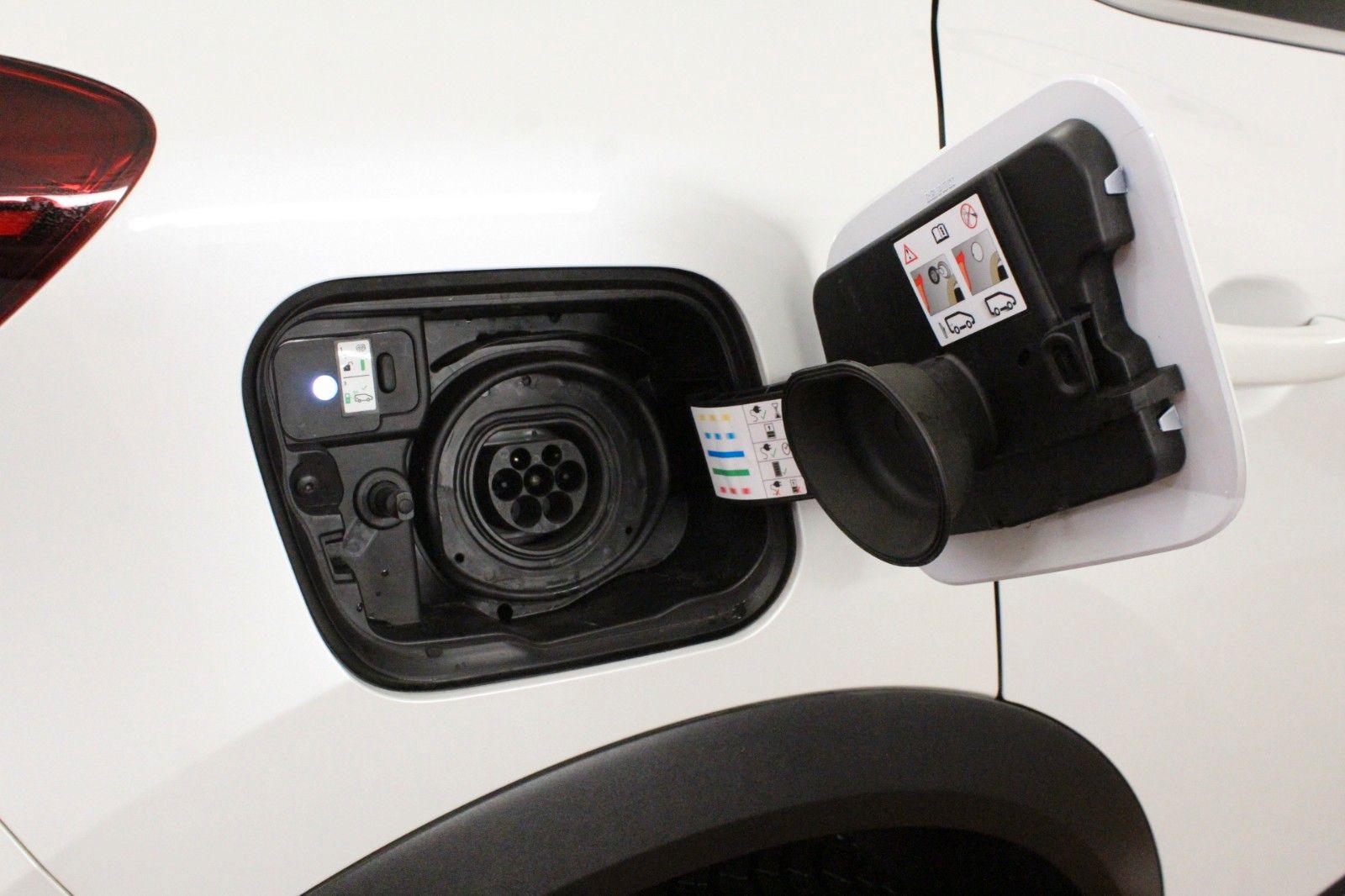 Fahrzeugabbildung Renault Captur E-Tech Plug-in 160 Plug in Hybrid