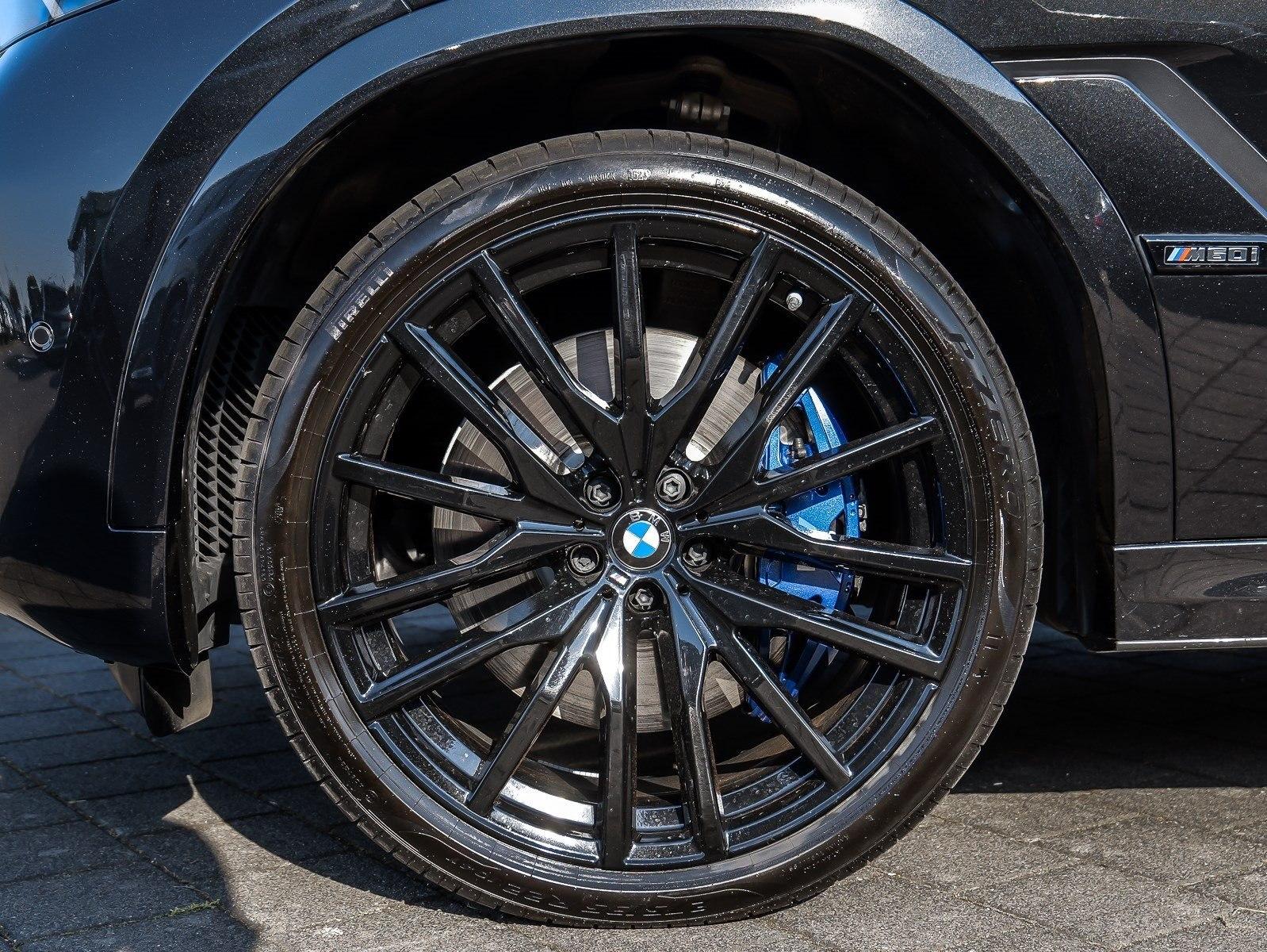 BMW X6 M60i xDrive PANO ACC RFK NAVI LED LM