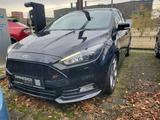 Ford FOCUS ST Fernlichtass. KeyLess PDC LM - Ford aus 2017