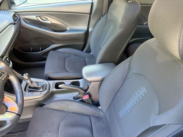 Fahrzeugabbildung Hyundai i30 cw Passion Automatik+CarPlay+Panorama+Navi+