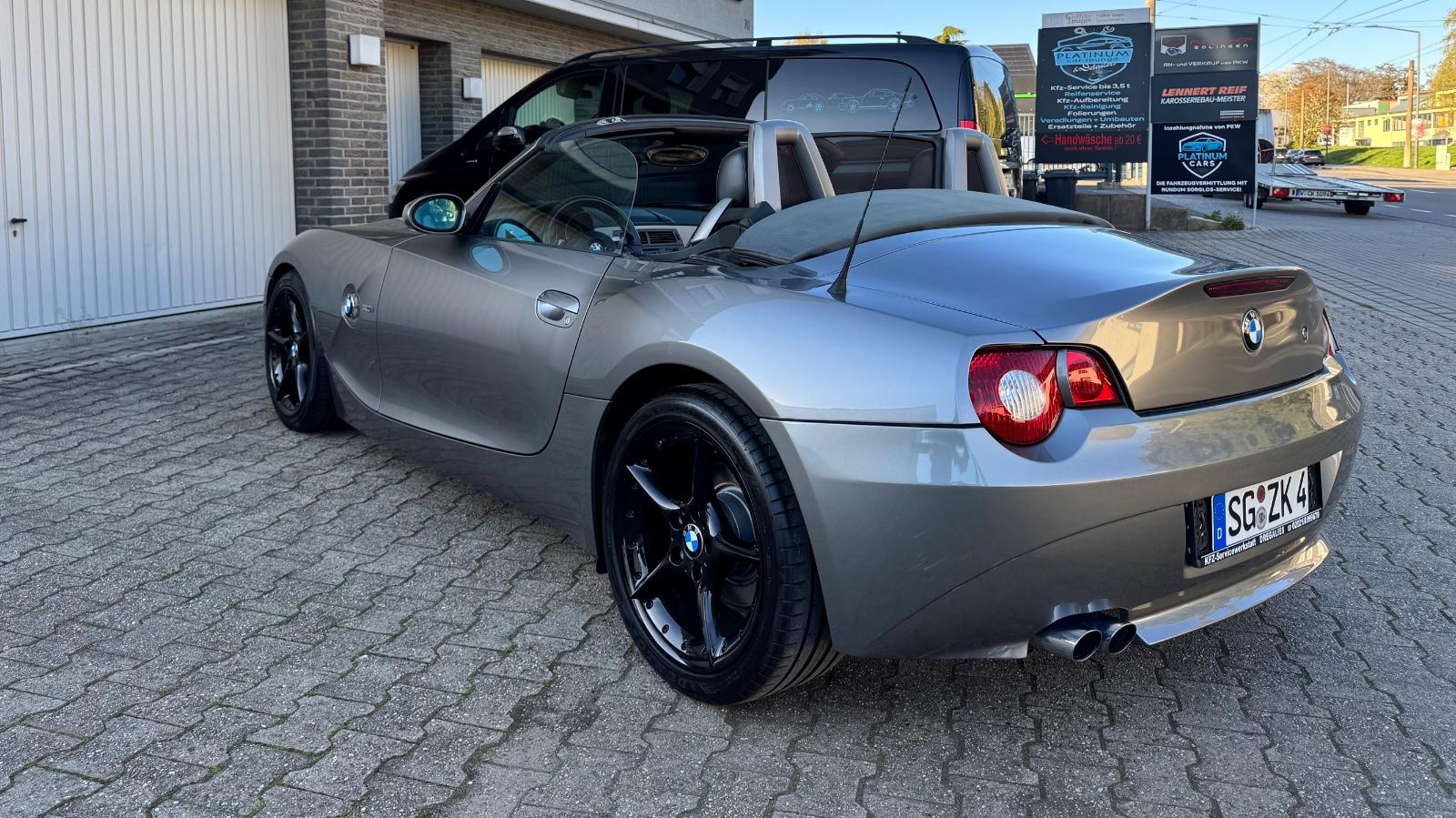 BMW Z4 3.0i/Navi / Sportpaket/ Tüv Neu