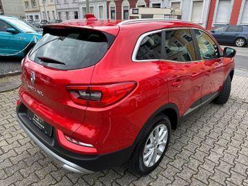 Fahrzeugabbildung Renault Kadjar Limited NAVI KAMERA TEMPOMAT TEILLEDER