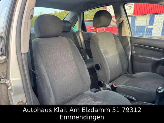 Fahrzeugabbildung Ford Focus 1.6 Ambiente Automatik Klima