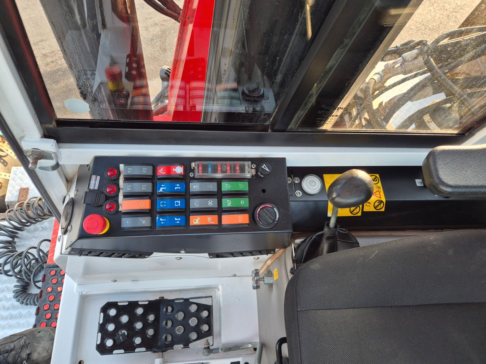 Fahrzeugabbildung Mercedes-Benz Arocs 3351 LS 6x6 Palfinger S260Z96 Y Crane