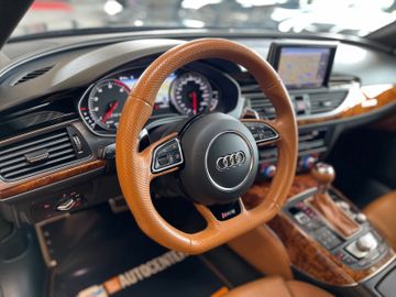 Audi RS6 quattro performance *PANO*KAM*PDC*TOUCH*