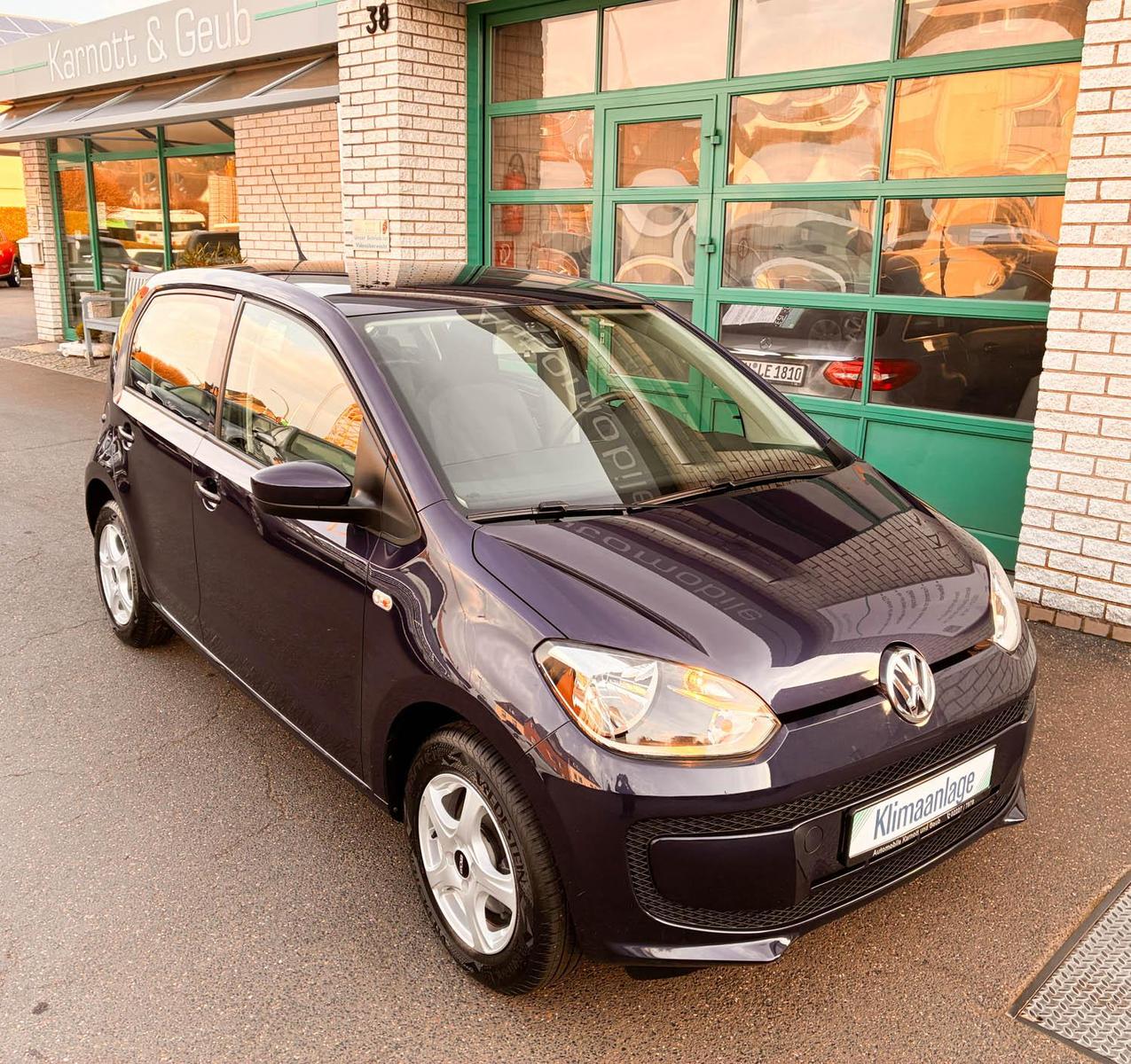 Volkswagen up! move *Nur 17.400 km*