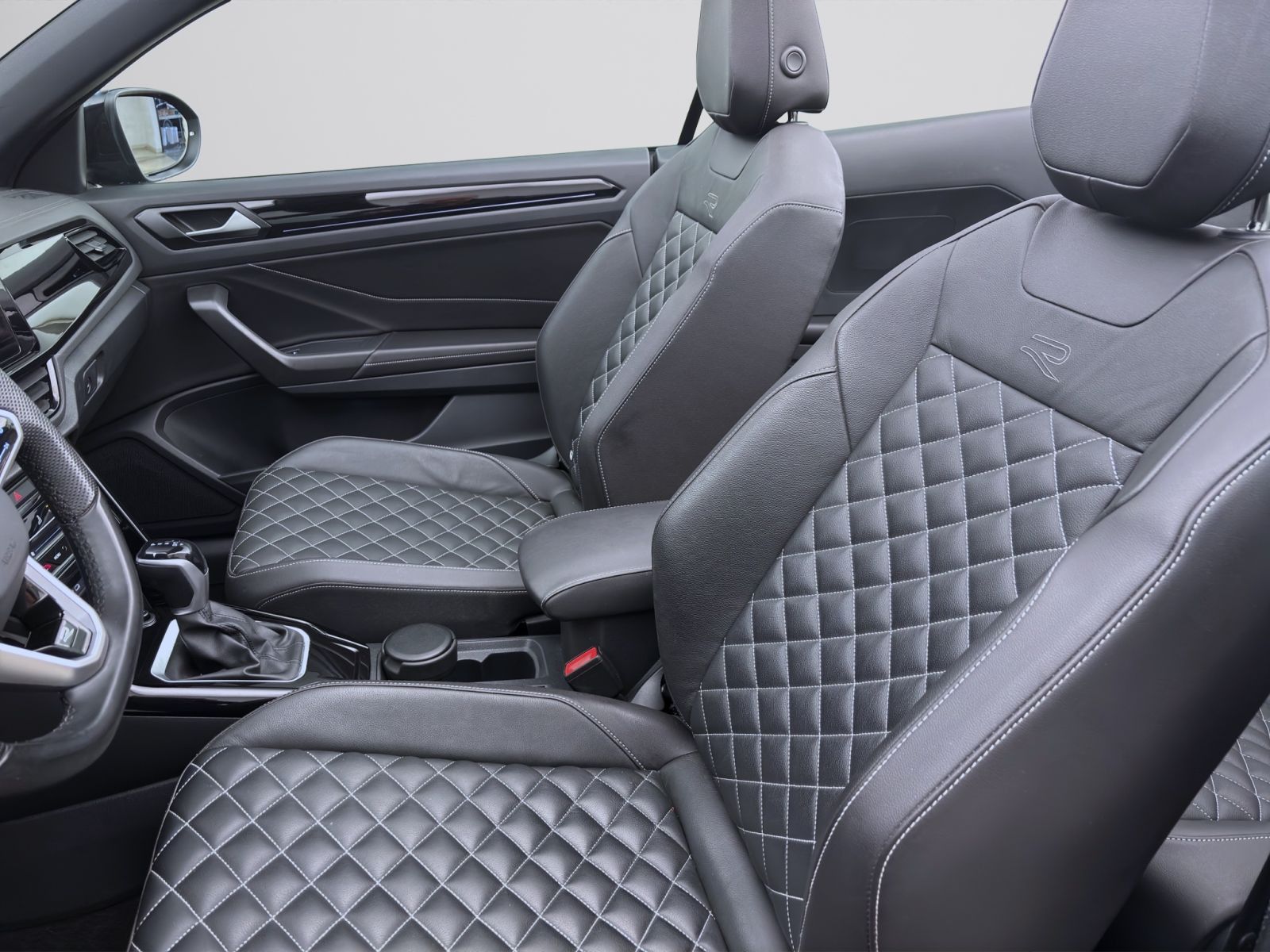 Volkswagen T-Roc - Bild 10