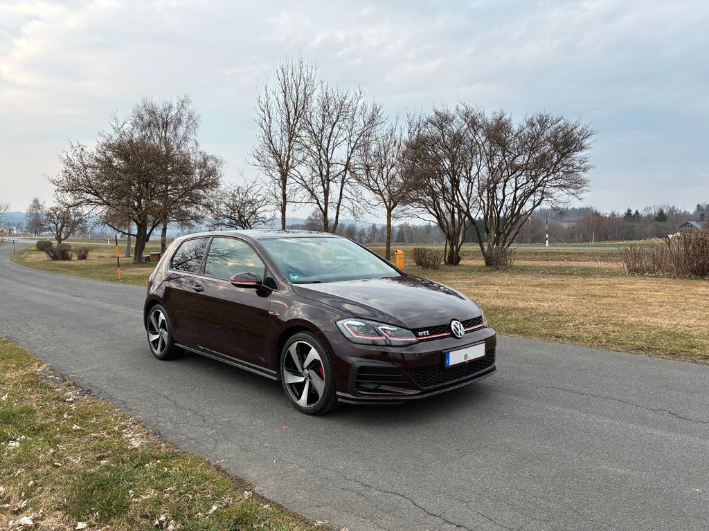 Image of Volkswagen Golf