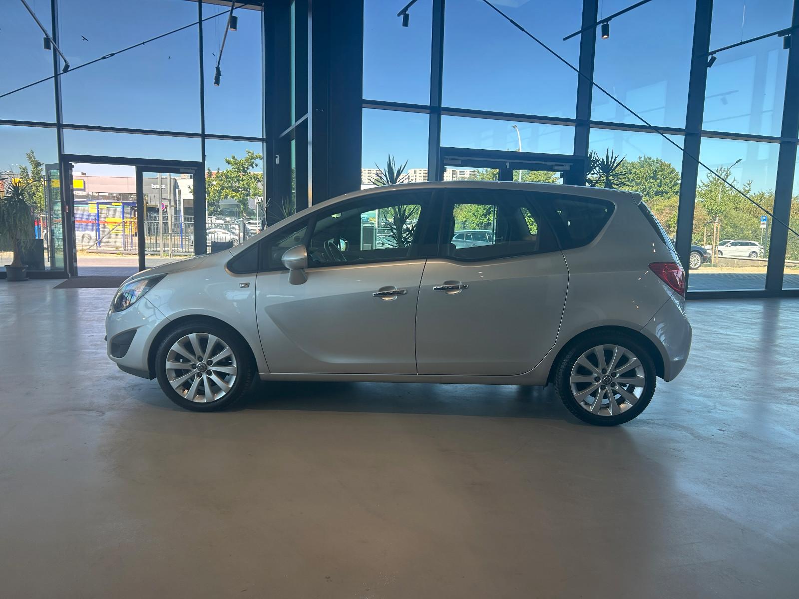 Opel Meriva B Innovation SITZHEIZUNG+TEMPOAT+PDC