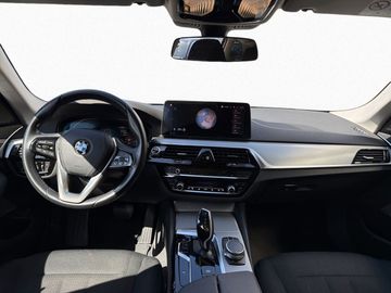 BMW 520 - 12