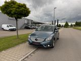Mercedes-Benz B 180/1.HAND/AHK/8FACH ALU/ABSTANDSTEMP./EURO6 - Mercedes-Benz: Grün