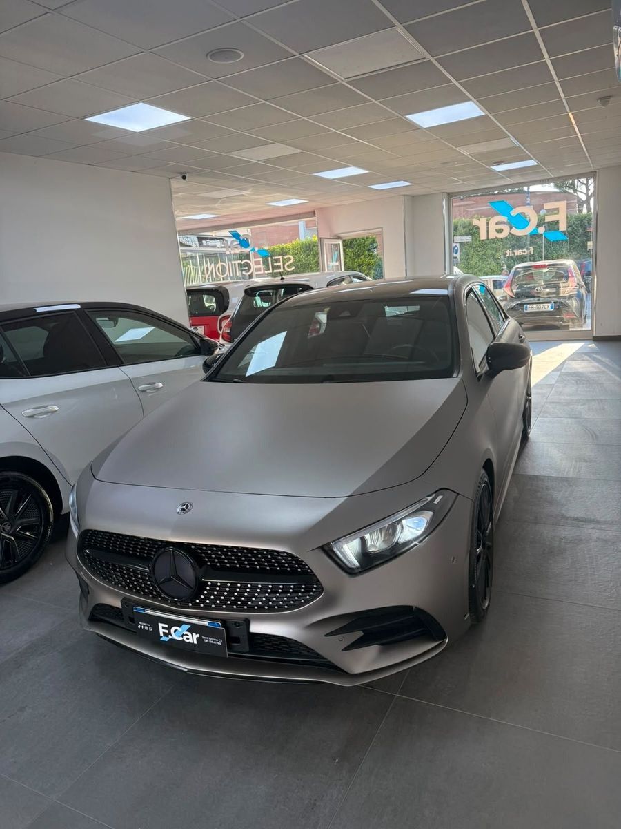 Mercedes-Benz Mercedes-benz A 180 d Automatic Premium CON PACC imagem 3