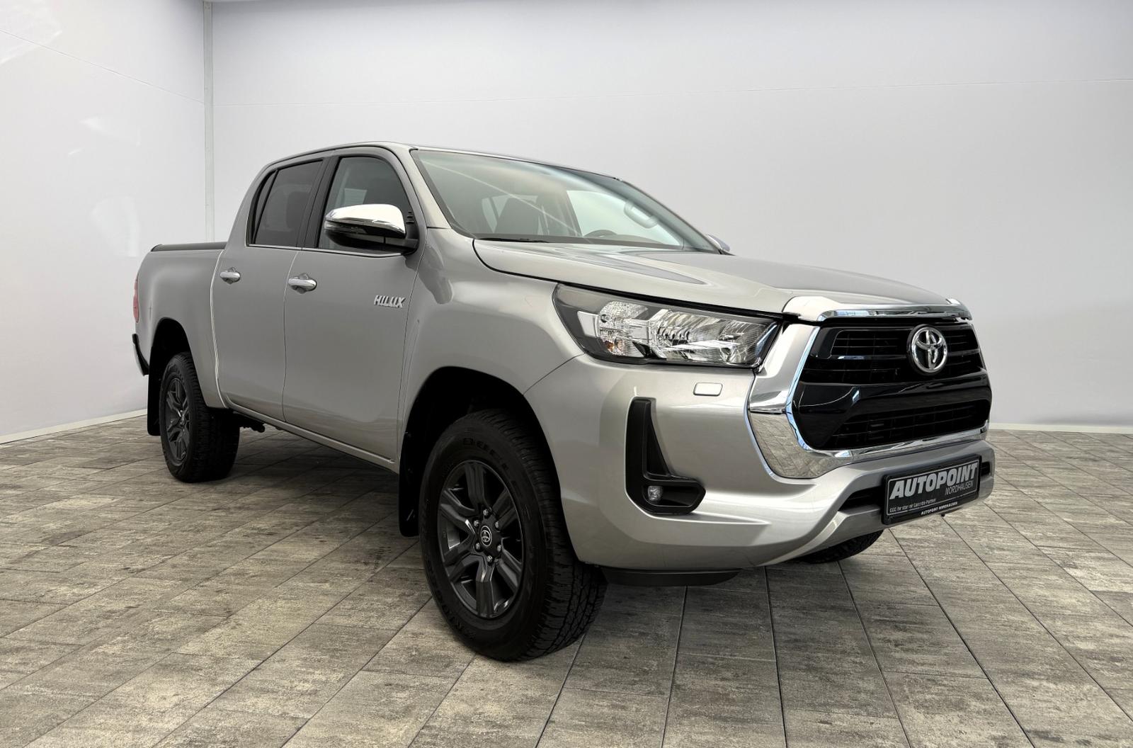 Toyota Hilux 2.8 D-4D 4x4 °RFK°SHZ°DAB°Rollo°AHK°