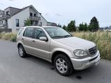 Mercedes-Benz ML 270 CDI Inspiration Kamera /AHK/ TÜV/Tempomat - Mercedes-Benz ML 270: Cdi Inspiration