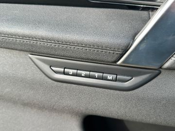 Land-Rover Discovery - 12