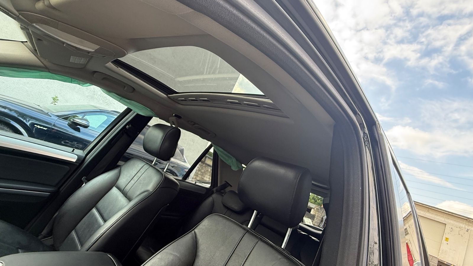 Fahrzeugabbildung Mercedes-Benz ML 350 Cdi 4-Matic Sport Paket