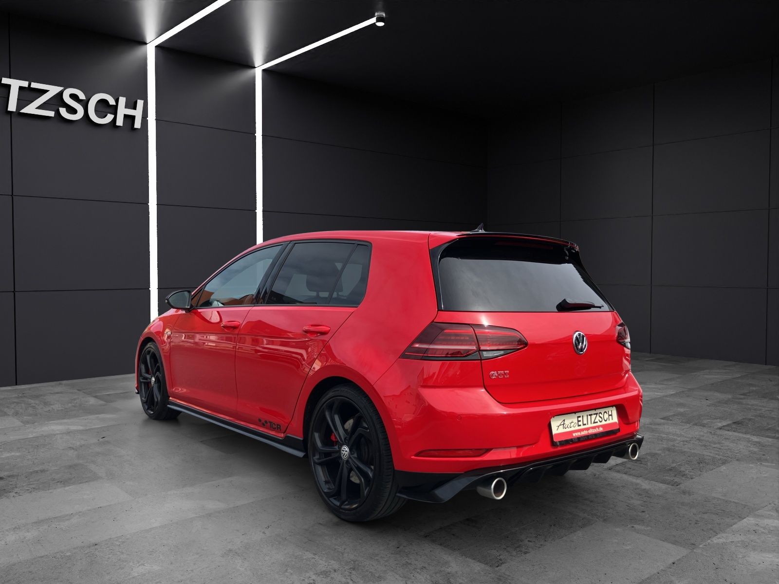 Fahrzeugabbildung Volkswagen Golf VII GTI TCR Start-Stopp DSG LED Navi Pano A