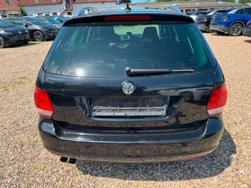 Volkswagen Golf - 5