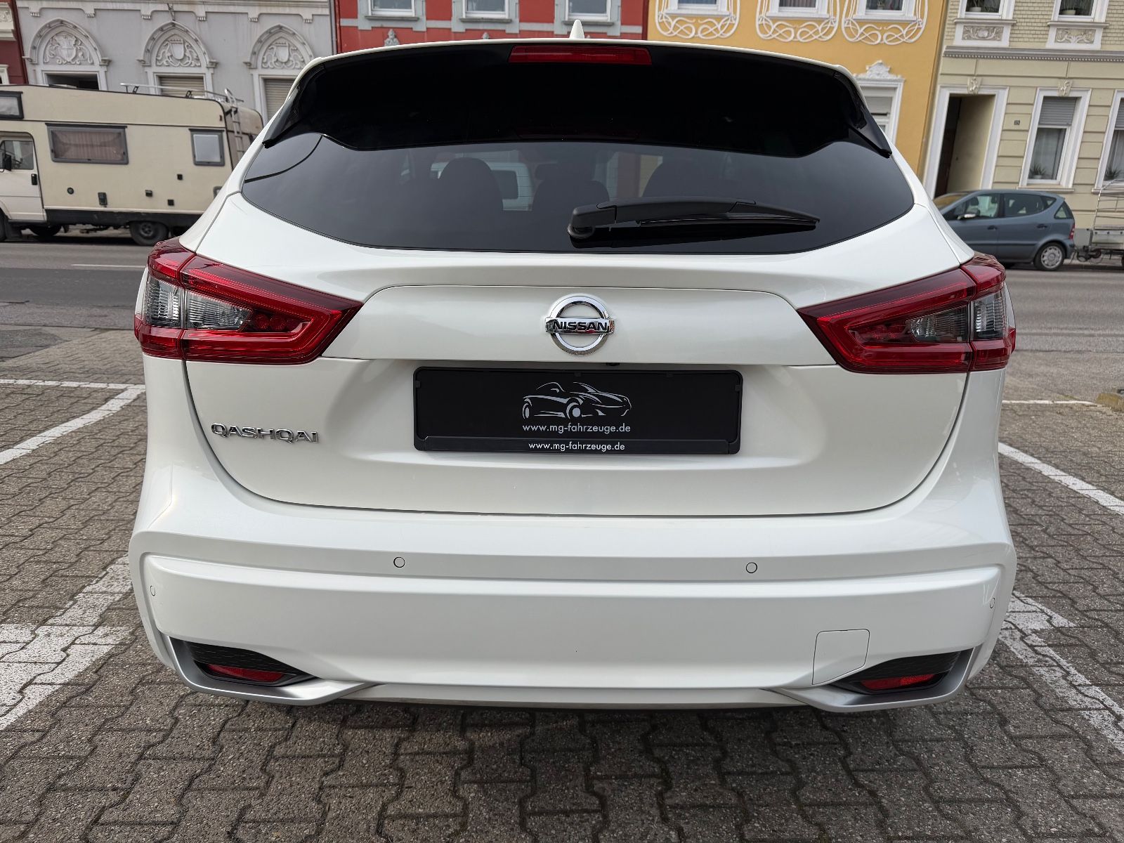 Fahrzeugabbildung Nissan Qashqai Tekna+ VOLLAUSSTATTUNG 19 ZOLL BOSE
