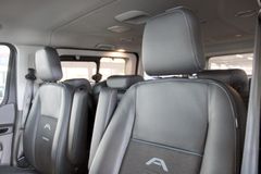 Fahrzeugabbildung Ford Tourneo Custom Active L1 8-Sitzer + ACC + AHK