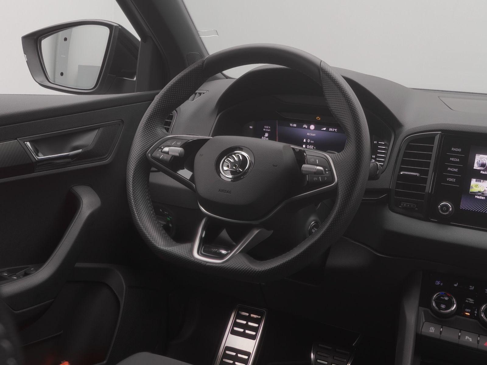 Skoda Karoq Sportline 2.0 TSI 4x4 DSG*AHK*R-KAM*LED*18