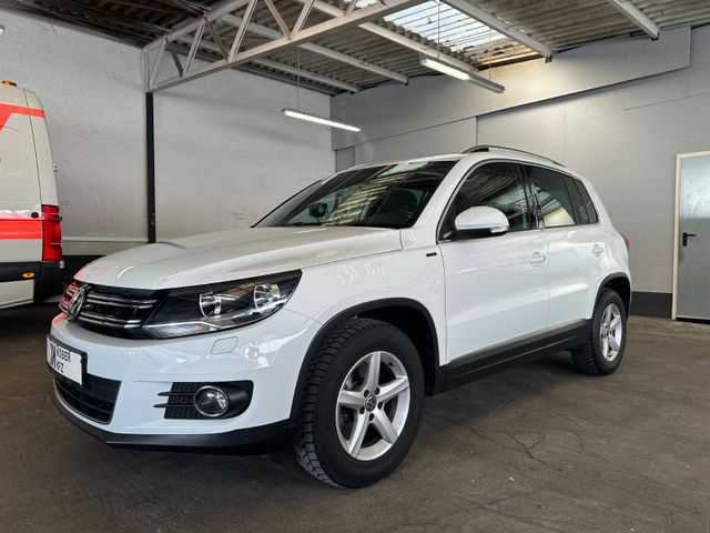 Volkswagen Tiguan Lounge Sport & Style BMT*DSG*1.Hand*Navi*