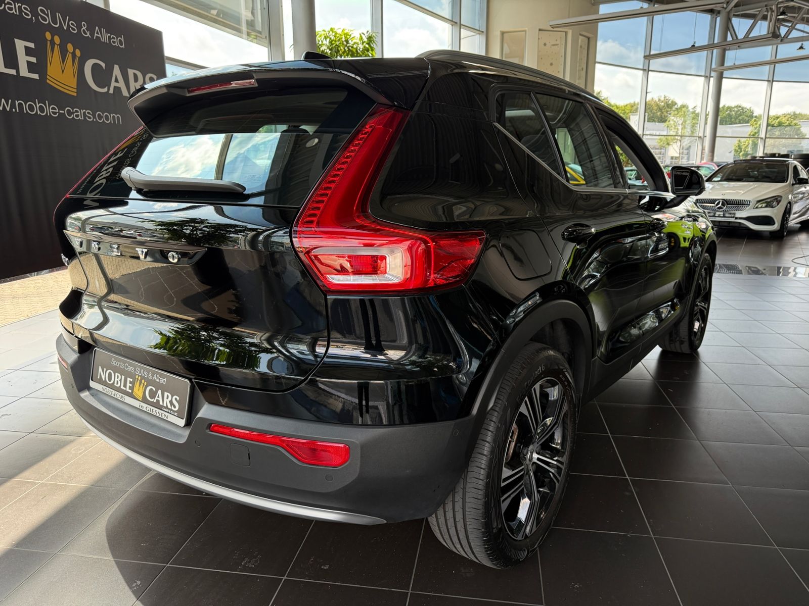 Fahrzeugabbildung Volvo XC40 Inscription Expression PANO H/K 360° BLIS