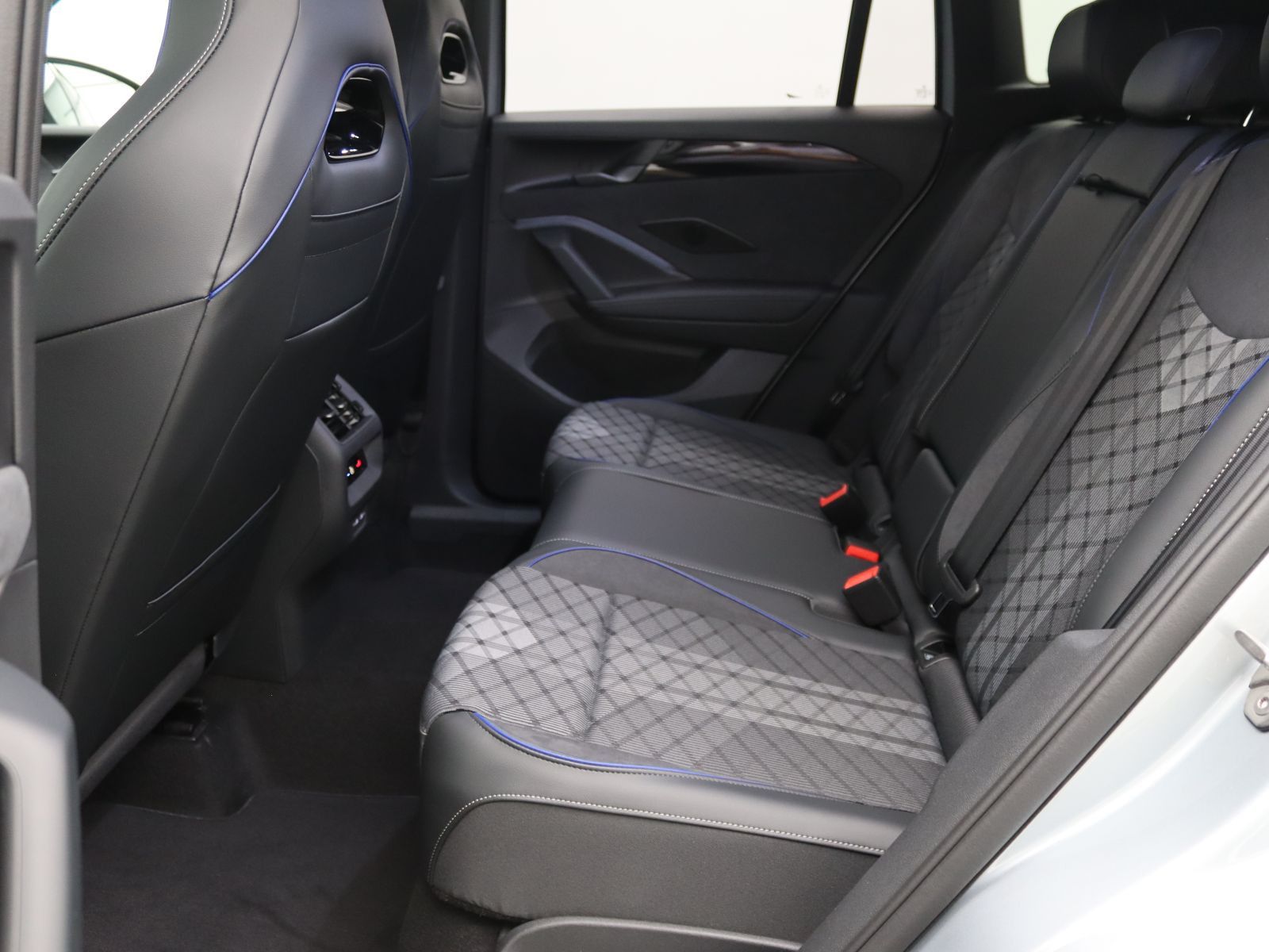 Volkswagen Tiguan - Bild 10