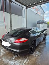 Porsche Panamera 4S S - Porsche Panamera aus 2010: 4s