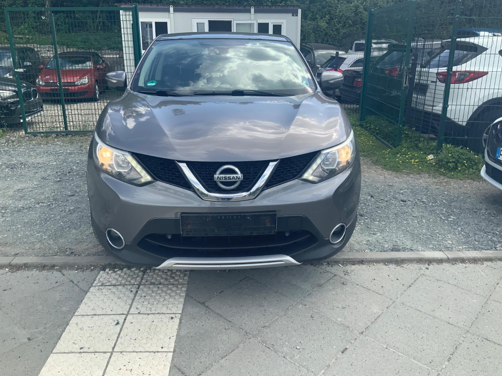 Nissan Qashqai 1.6 dCi Schaltgetriebe Navigation Kamera