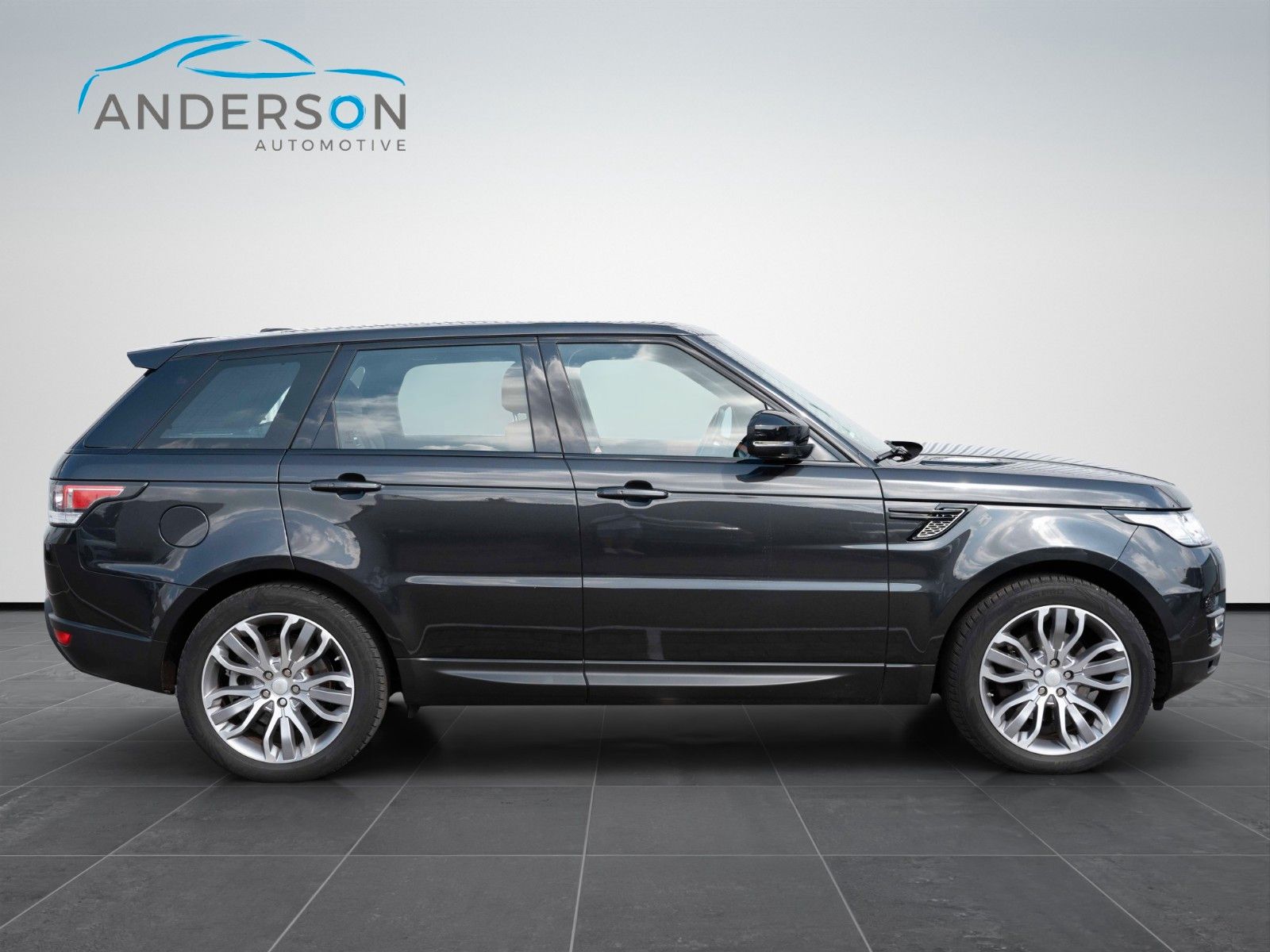 Fahrzeugabbildung Land Rover RANGE ROVER V6 AUTOBIOG LED VIRTC SITZBEL WLAN