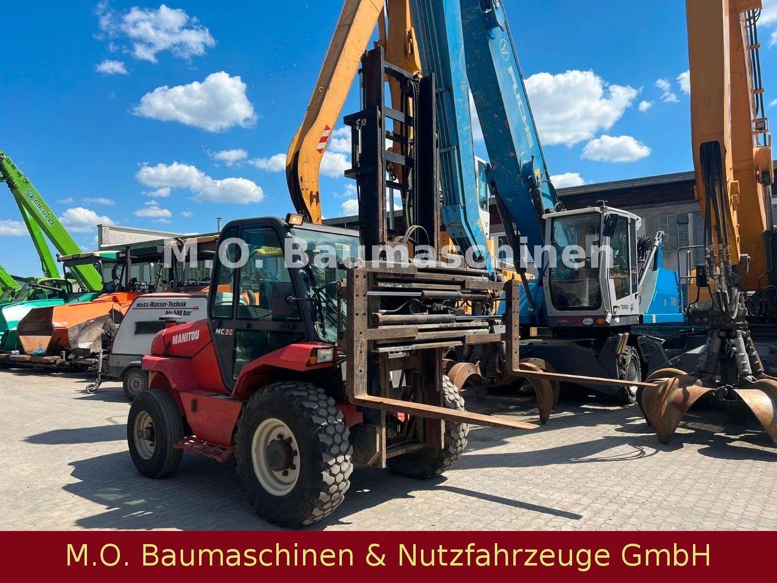 Fahrzeugabbildung Manitou MC 30 / Drehkranz / SS /Duplex / 3t / 4m /