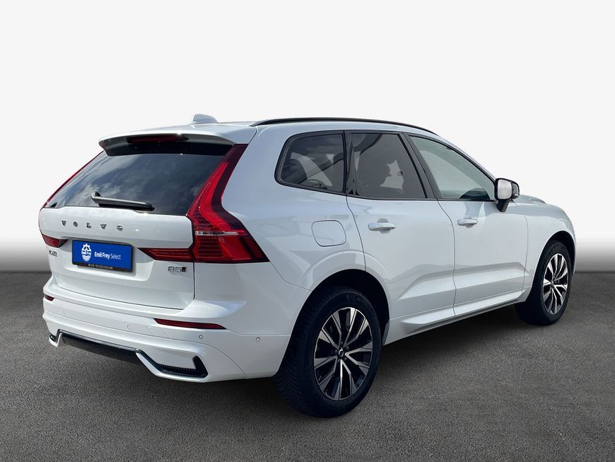 Volvo XC60 B5 B AWD Plus Dark imagem 2