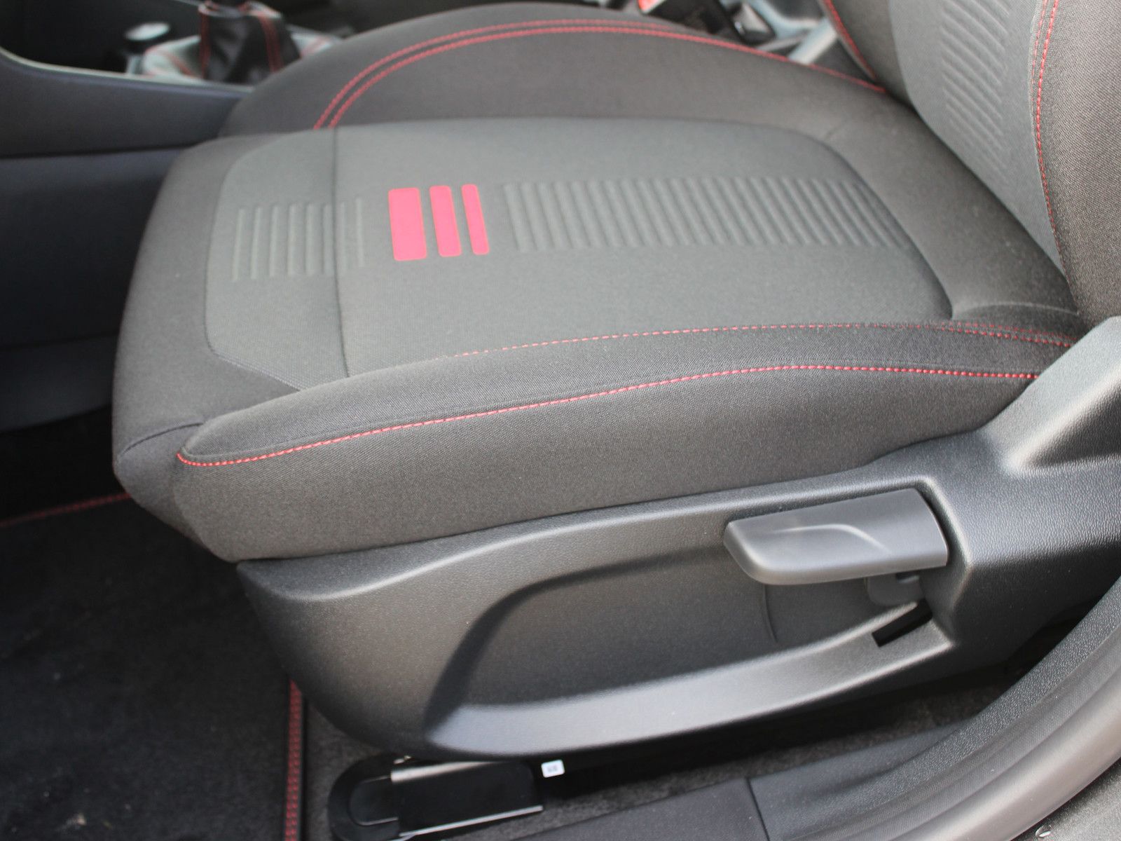 Fahrzeugabbildung Ford Fiesta ST-Line X 1,0 EcoBoost Hybrid