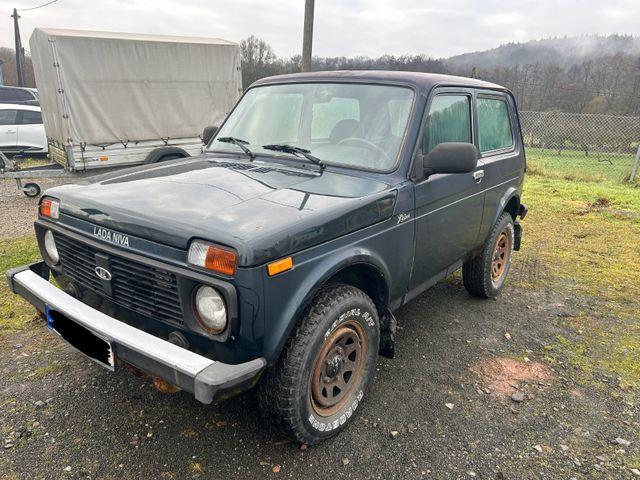 Lada Niva Only