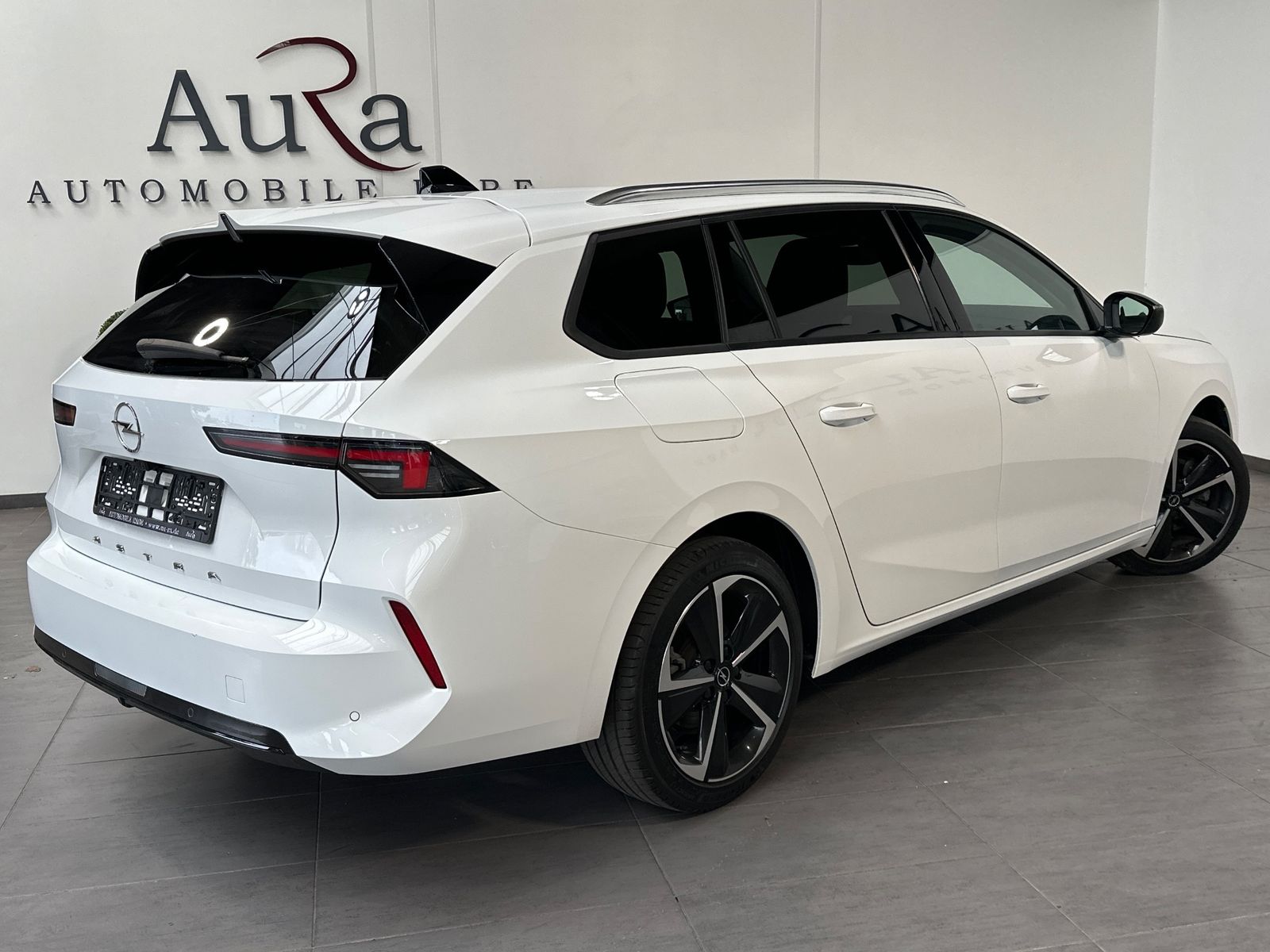 Fahrzeugabbildung Opel Astra ST 1.5 D Elegance NAV+LED+KAMERA+SHZ+VCOCK