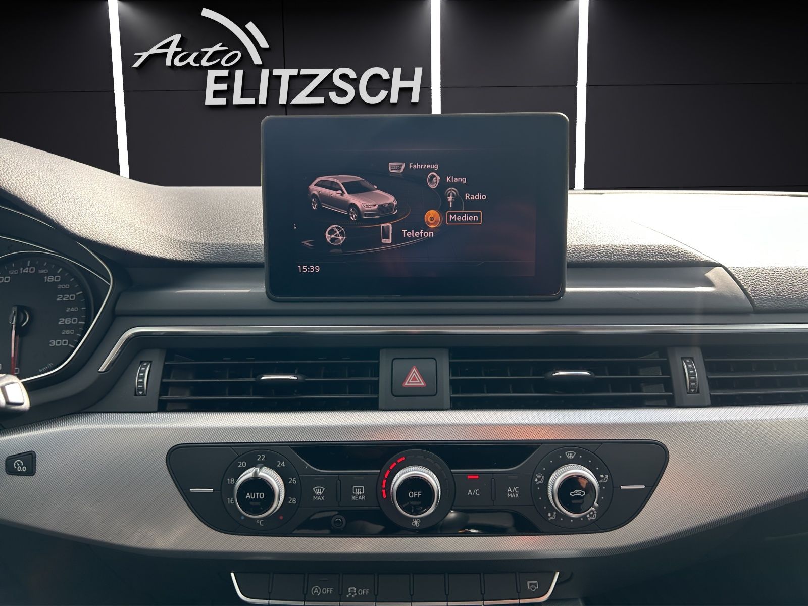 Fahrzeugabbildung Audi A4 Avant TFSI MATRIX B&O DAB