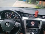 Volkswagen Pasat B8 1.6tdi - Volkswagen: Kombi, Pasat