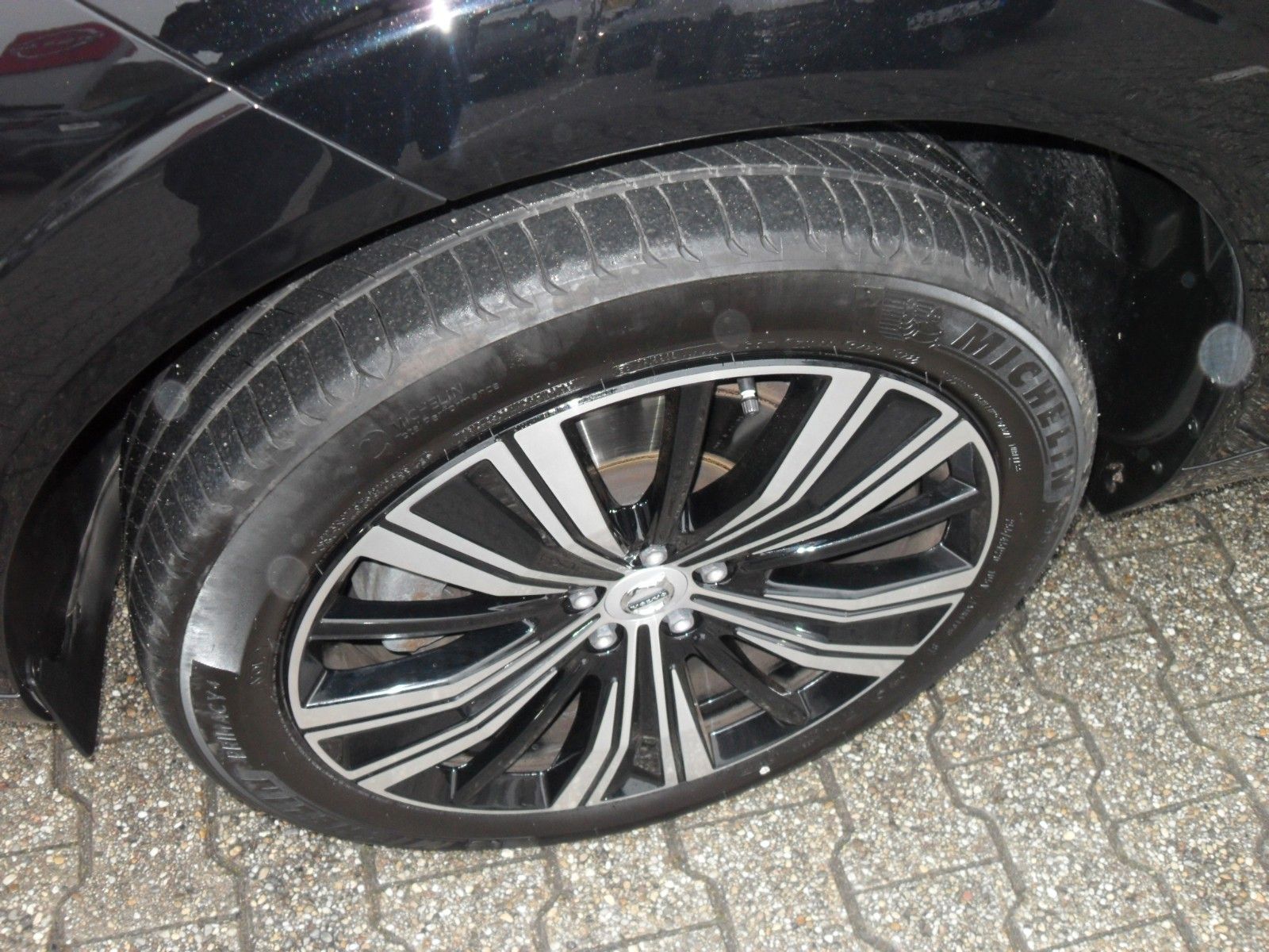 Fahrzeugabbildung Volvo XC 60 B4 Plus Bright | Standheizung | 360° | AHK