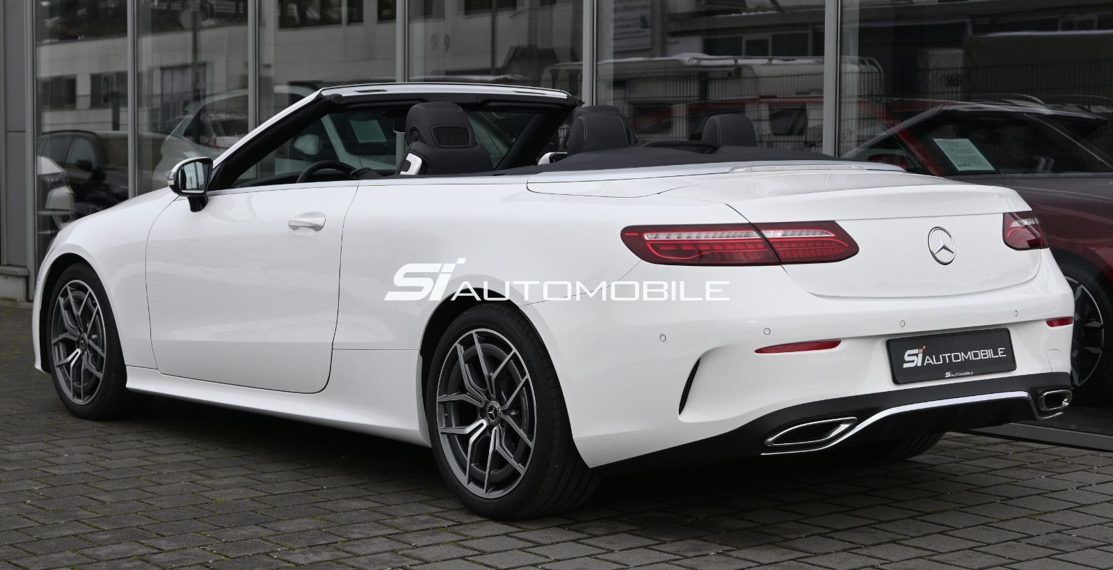 Fahrzeugabbildung Mercedes-Benz E 220 d Cabrio 2x AMG °ACC°STANDHEIZUNG°8-FACH°