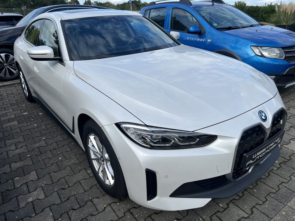 Image of BMW i4