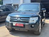 Mitsubishi Pajero 3.2 DI-D Intense - gebrauchte Mitsubishi Pajero aus dem Jahr 2010