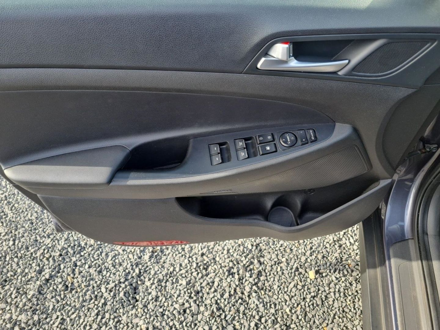 Fahrzeugabbildung Hyundai Tucson TREND 1.6 CRDi PANO+NAVI+PDC+KLIMA+SHZ