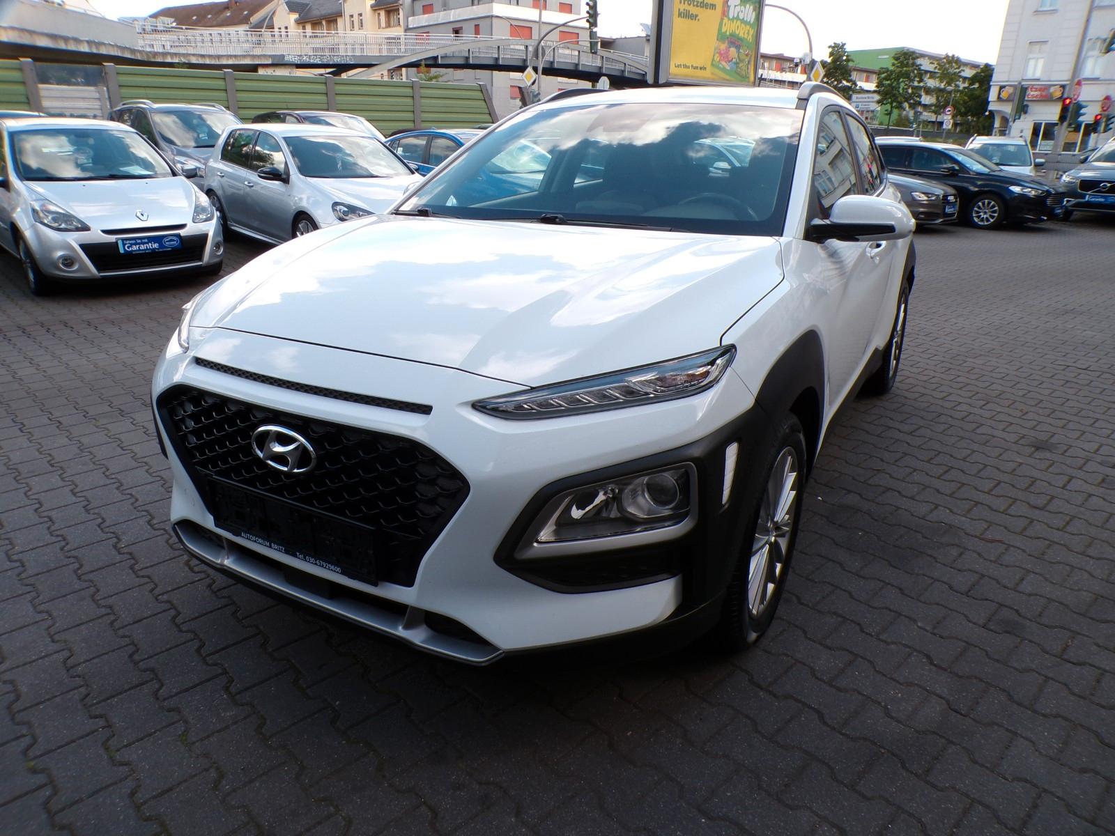 Hyundai KONA 1.0 T-GDI mit AHK.